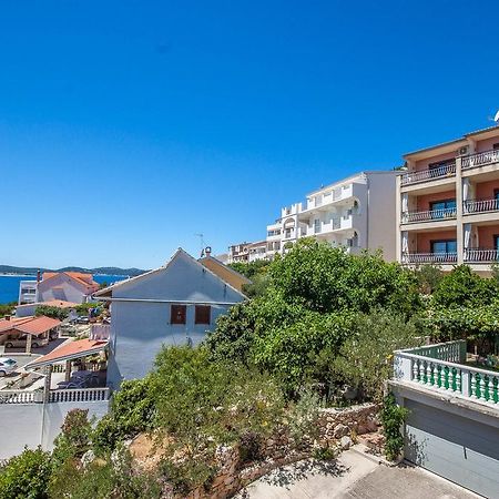 Apartments Rosanda Pakostane Bagian luar foto