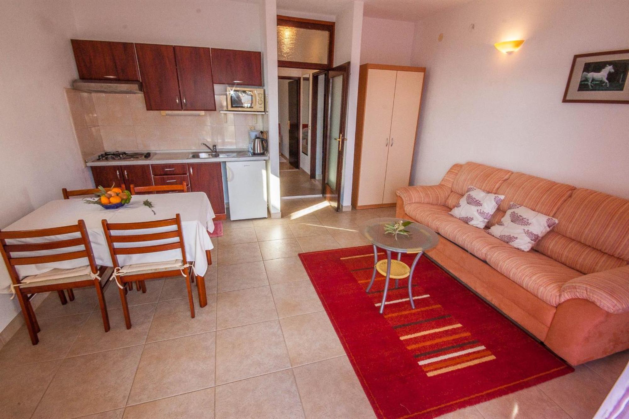 Apartments Rosanda Pakostane Bagian luar foto
