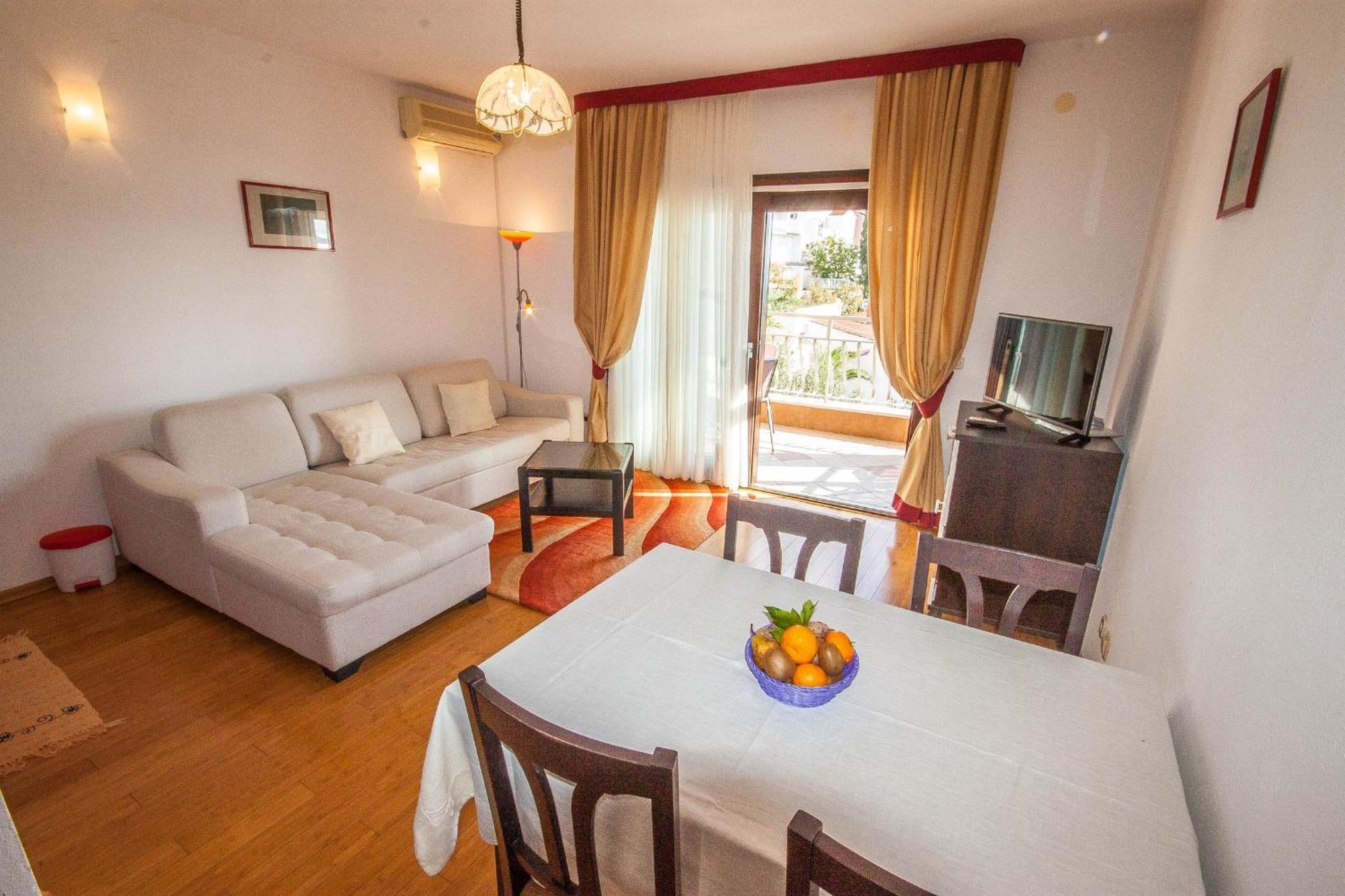 Apartments Rosanda Pakostane Bagian luar foto