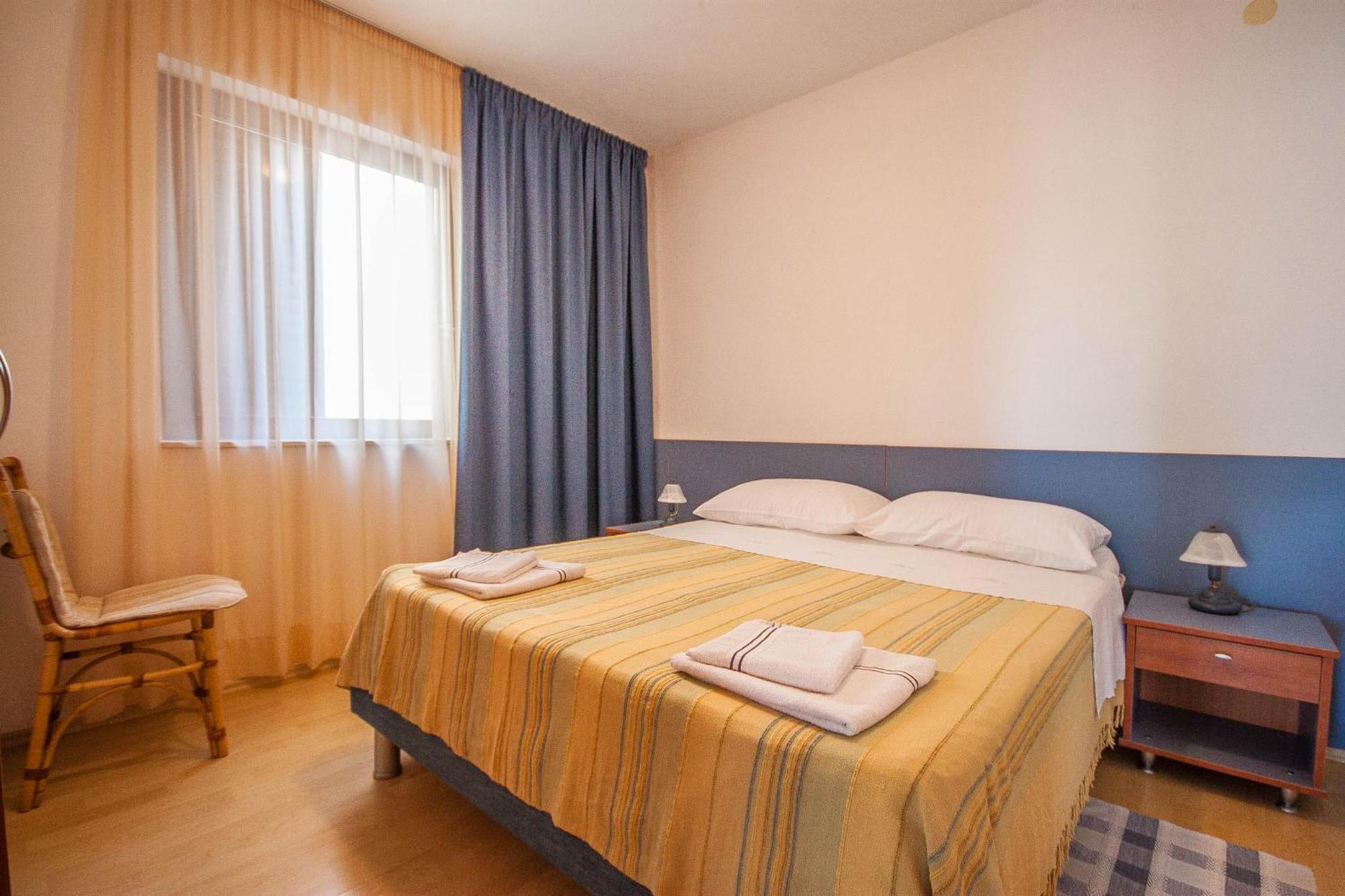 Apartments Rosanda Pakostane Bagian luar foto