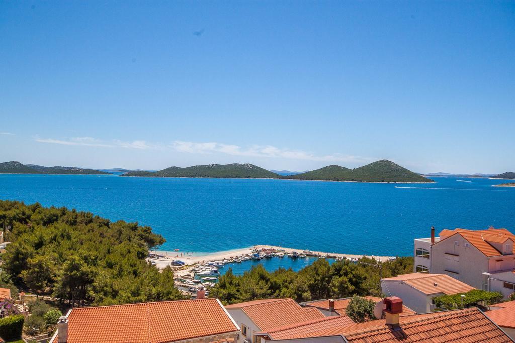 Apartments Rosanda Pakostane Bagian luar foto